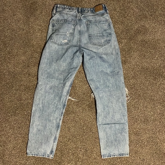 American Eagle Mom Straight Jeans - Picture 4 of 4